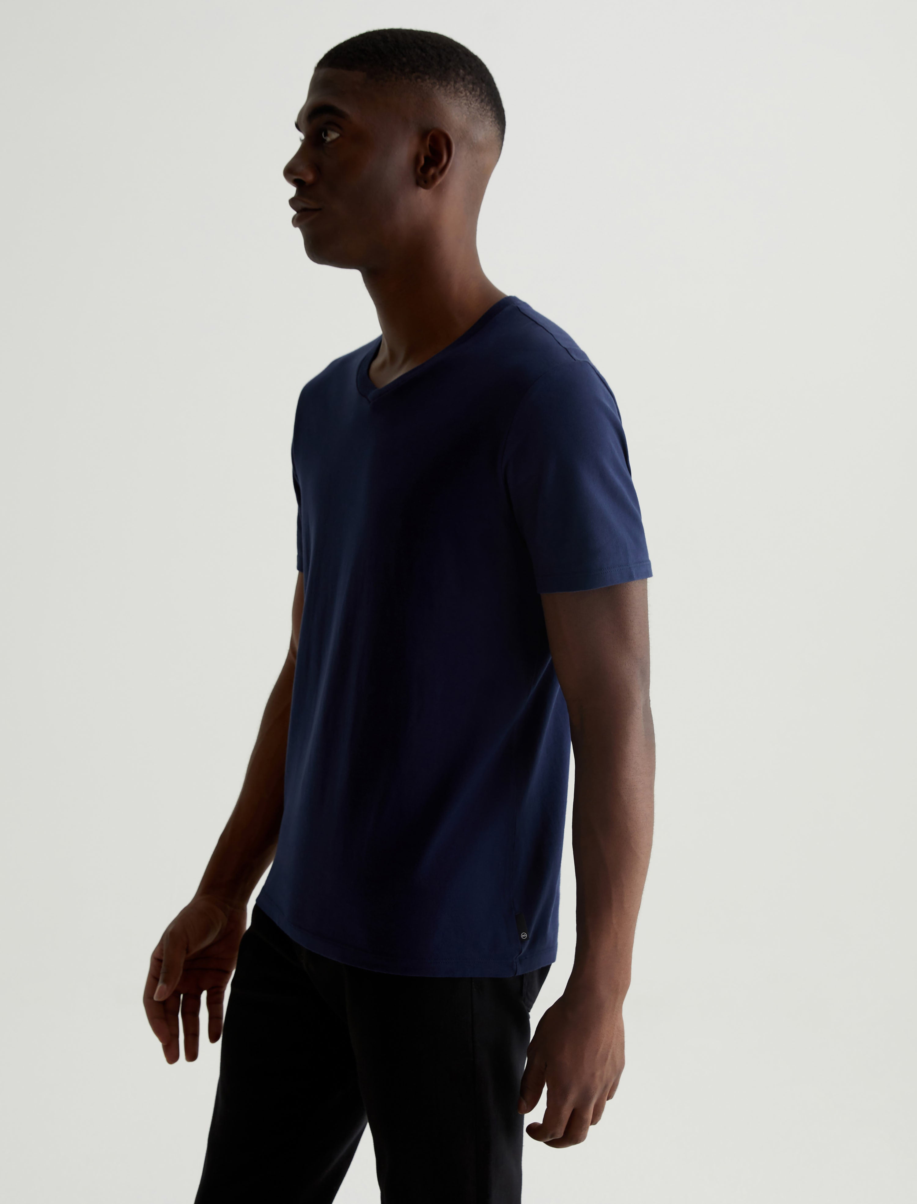 Bryce Vee Deep Navy Classic Vee Neck T-Shirt Men Top Photo 6