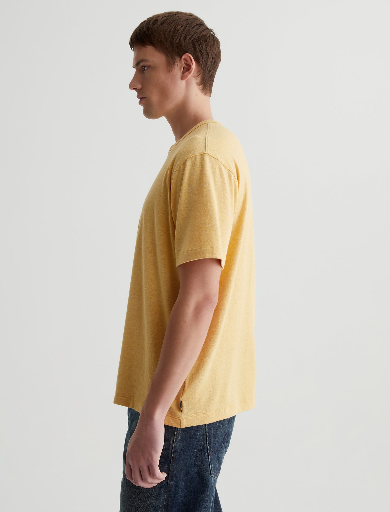 Wesley Crew Gold Coast Relaxed T-Shirt Men Top Photo 2