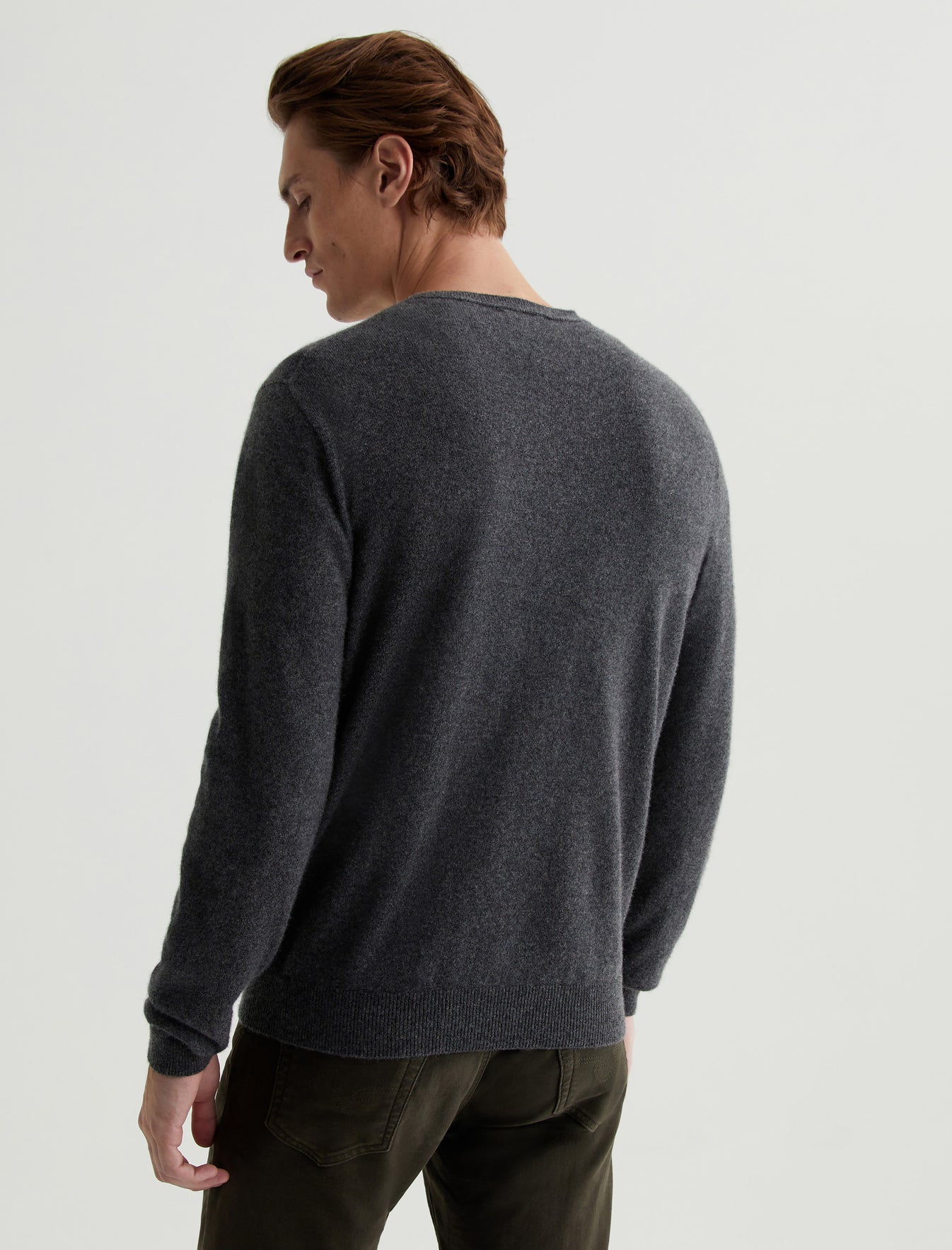 Beck Vee Legendary Grey Classic Long Sleeve Vee Neck Cashmere Sweater Photo 6