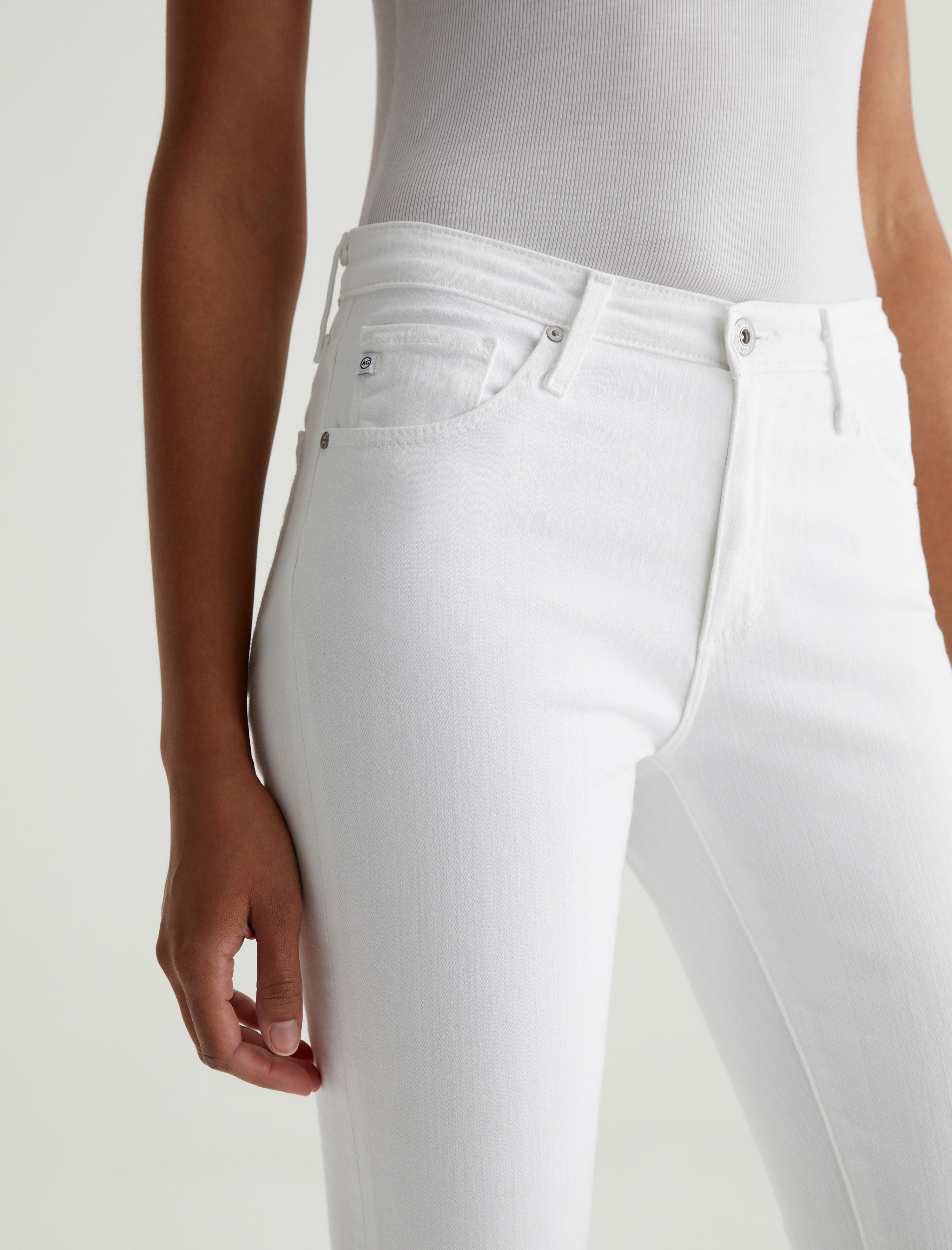 AG Adriano Goldschmied hotsell Women's Sz 27 The Prima Cigarette Crop White Jeans