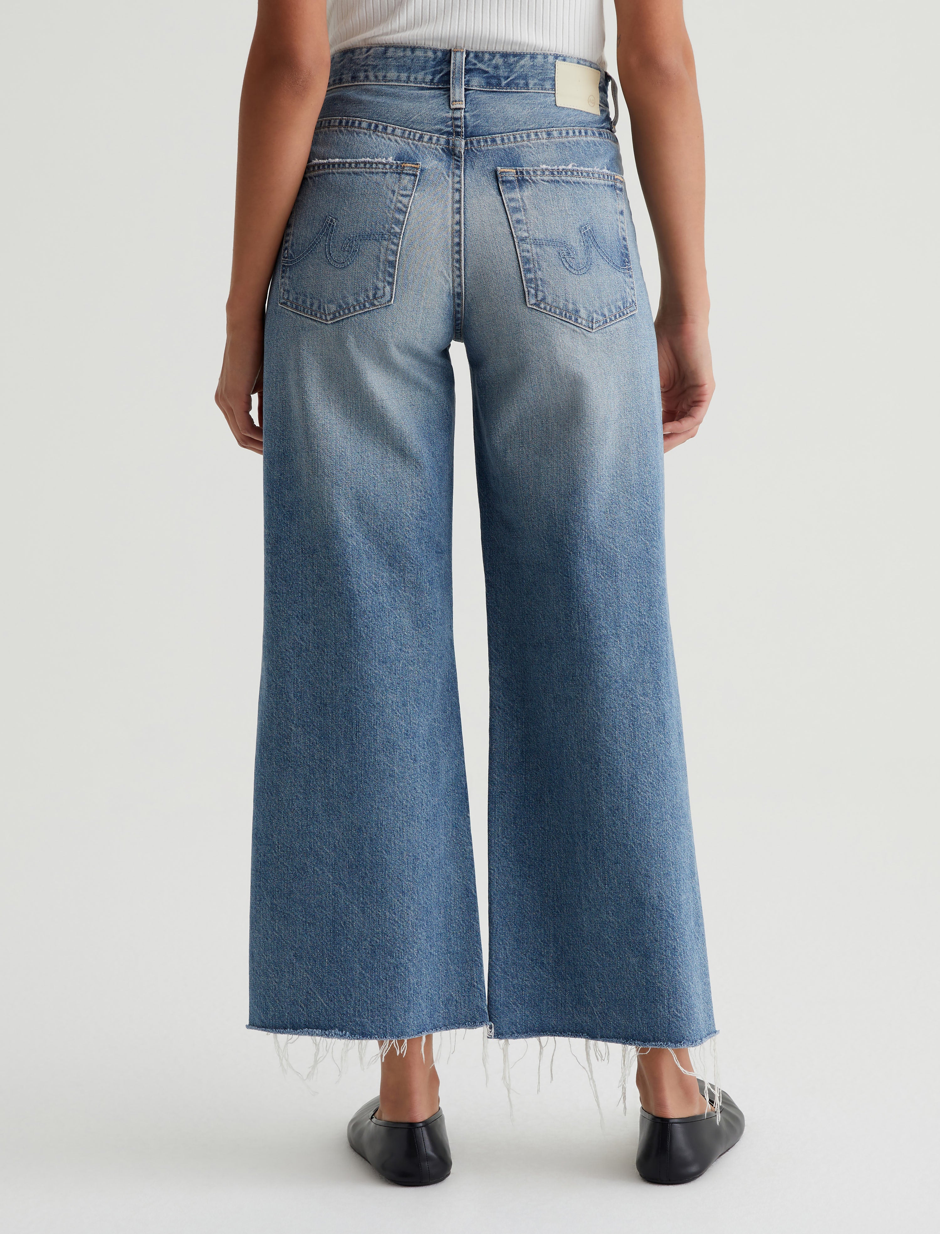 Women Saige Wide Leg Crop 360° Chateau at AG Jeans Official Store