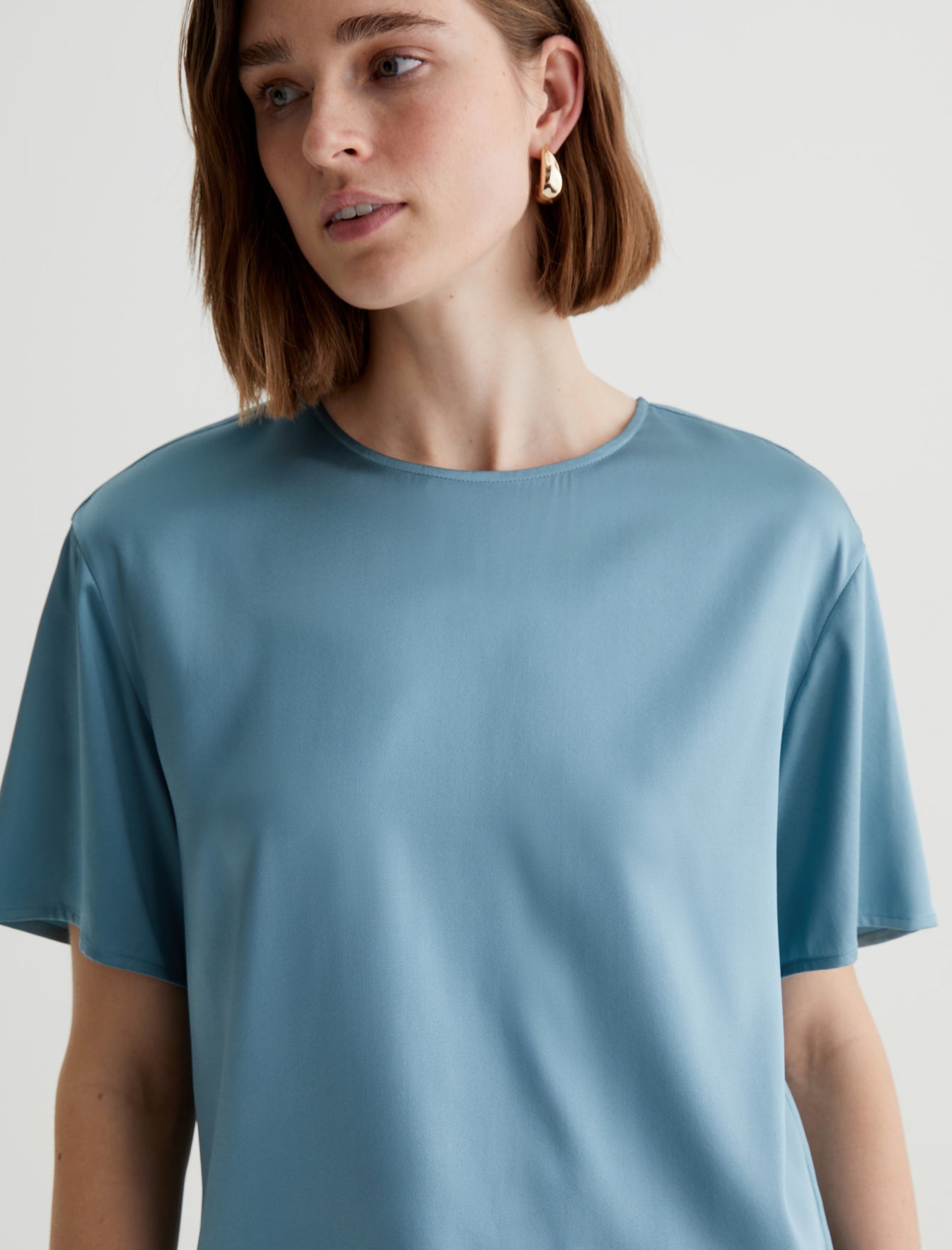 Nari Blue Tranquil Luxe Silk Relaxed Crew Neck T-Shirt Women Top Photo 5