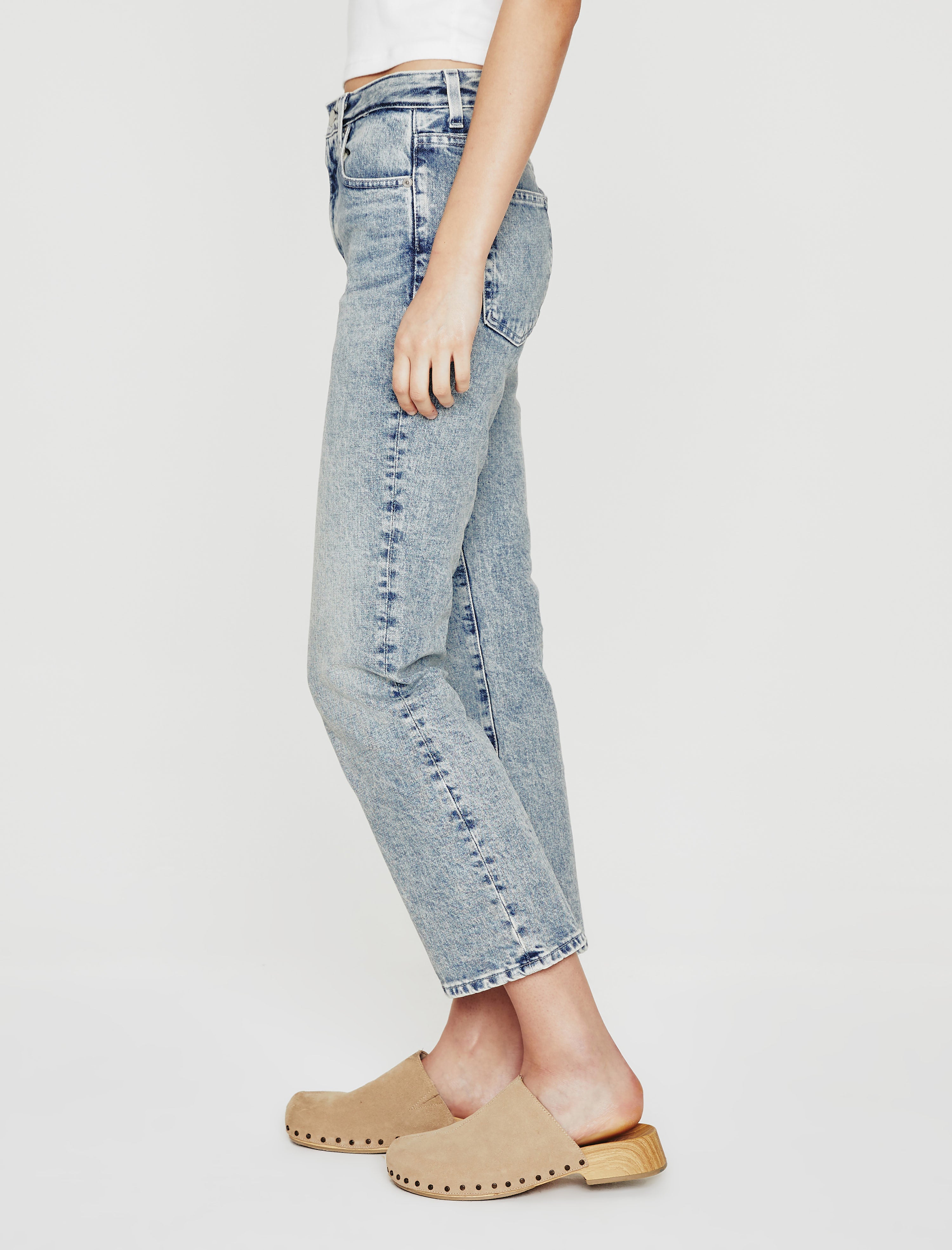 Womens Kinsley Idyllic Destructed at AG Jeans Official Store